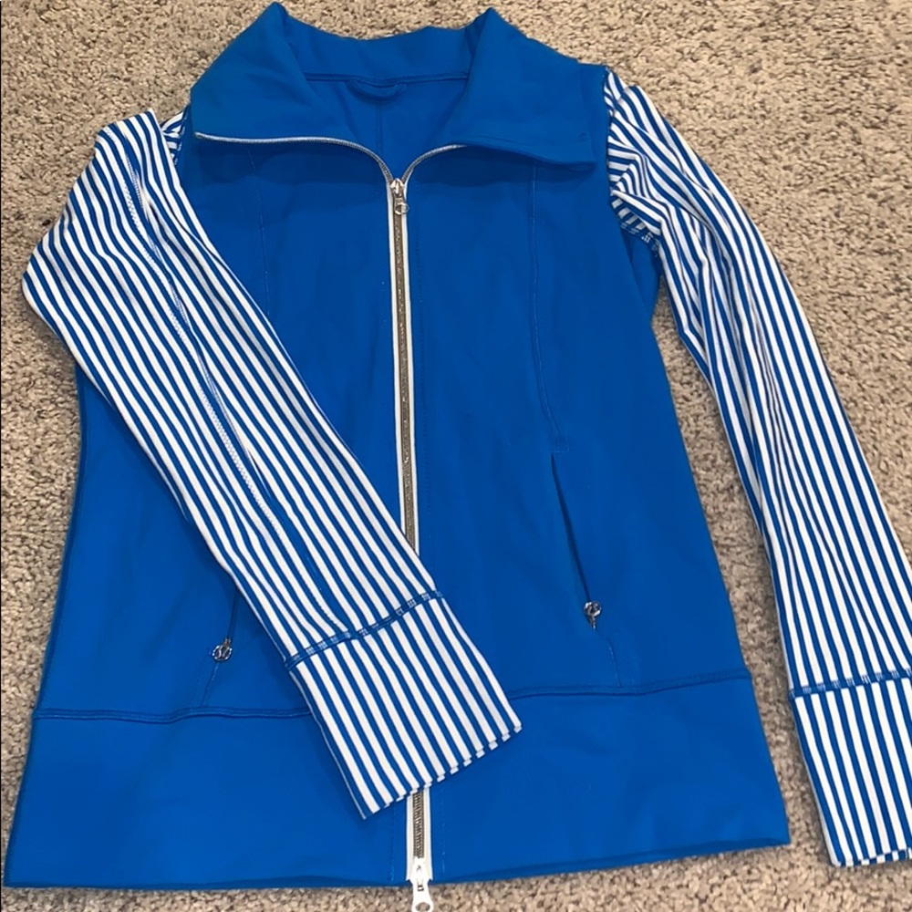 Lululemon blue jacket